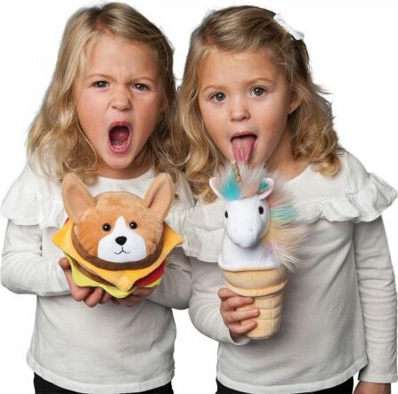 Corgi Burger Macaroon